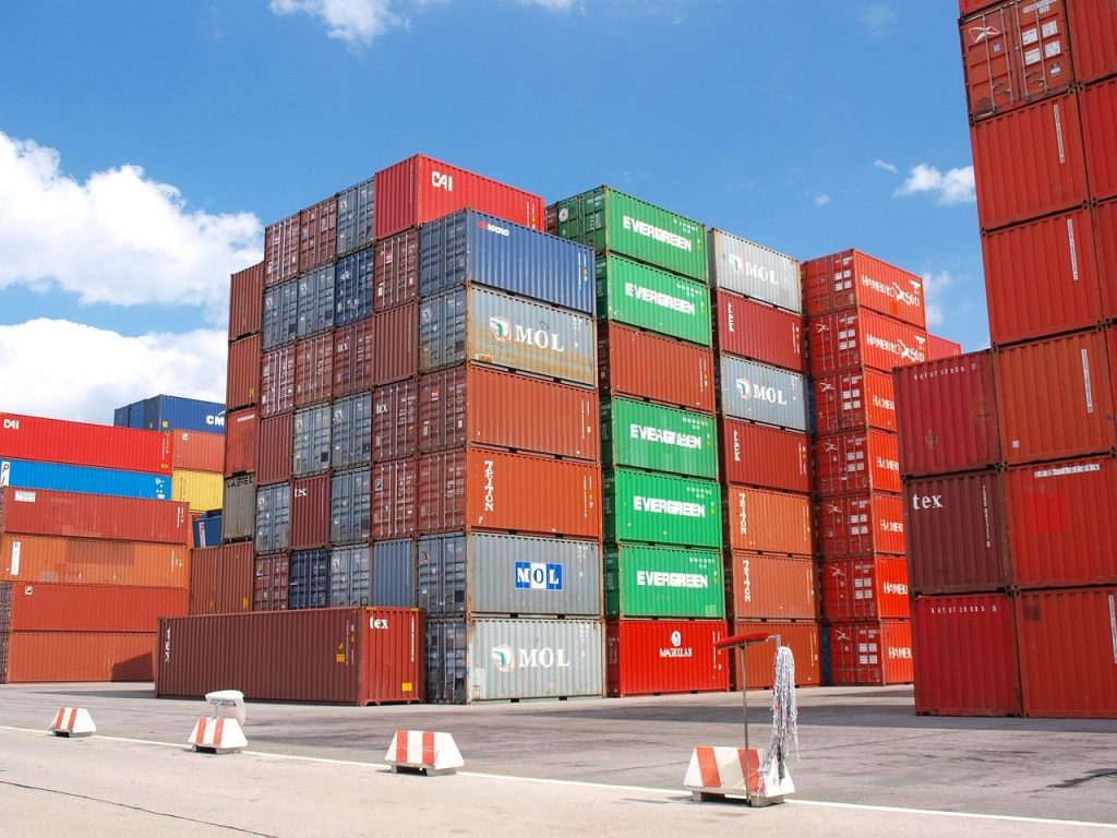 Container huren in Middelburg voor verbouwingen, schoonmaak en evenementen. Efficiënte afvalbeheer oplossing.
