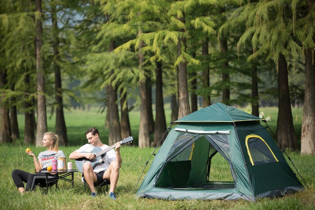 Campingwinkel in Den Helder met uitgebreid assortiment tenten, slaapzakken en kampeeruitrusting voor outdoor avonturen