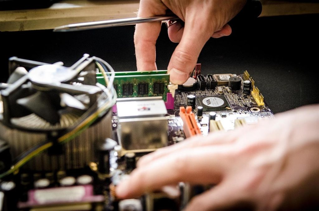Computer reparatie diensten Berkel en Rodenrijs - professionele technici repareren computers en apparaten