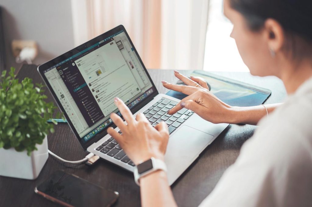 Stap-voor-stap handleiding voor het starten van een online bedrijf met voorbereiding en businessplan