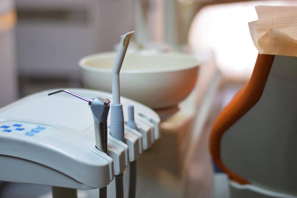 Tandarts Veenendaal praktijk in het hart van Veenendaal, gespecialiseerd in preventieve zorg en cosmetische tandheelkunde